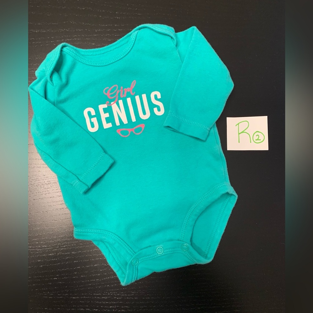 ⭐️4/$5.00⭐️—Carter's 3m Long Sleeve Onesie with “Girl Genius “ print